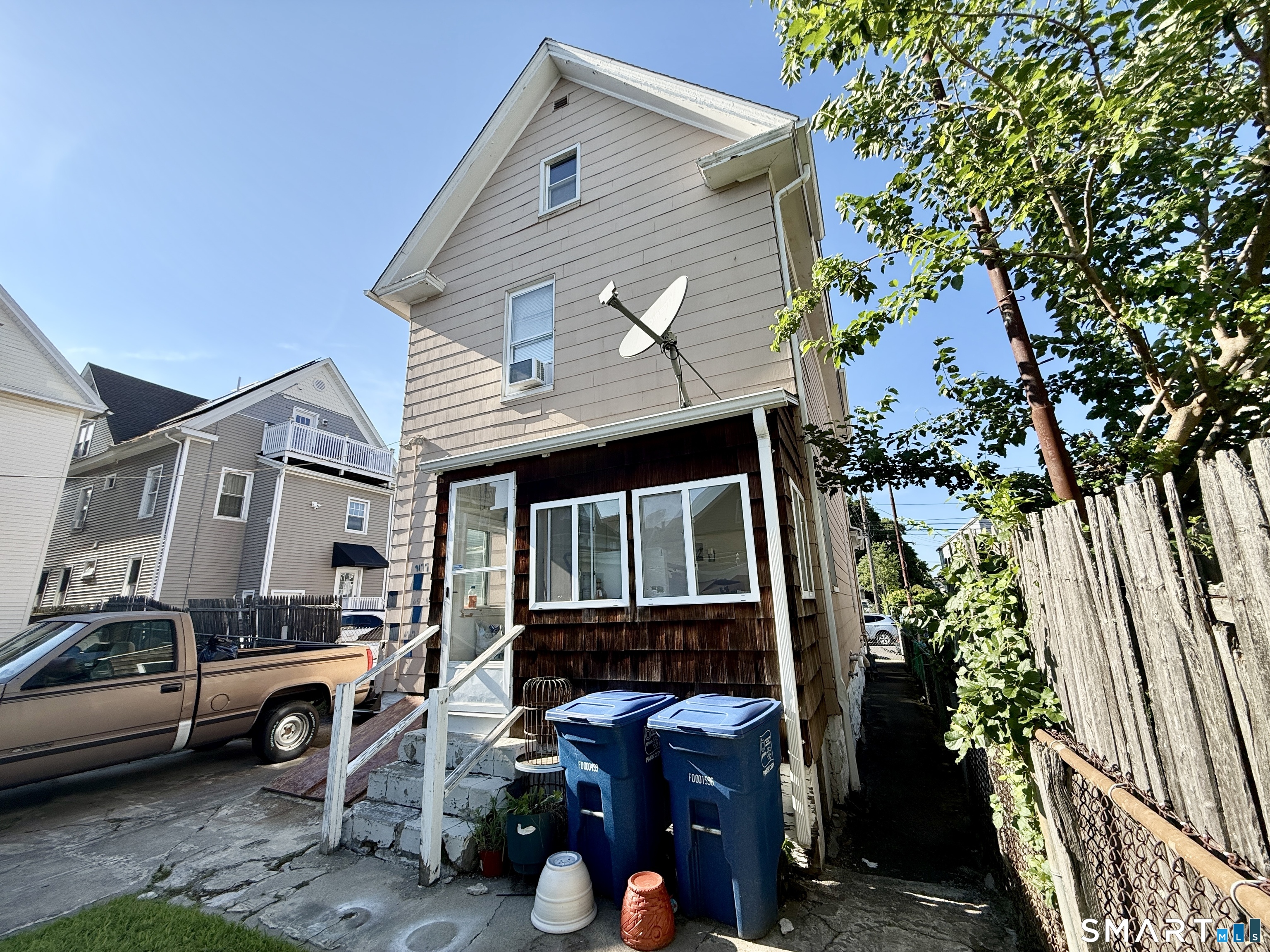 252 Stillman Street Bridgeport CT 06608