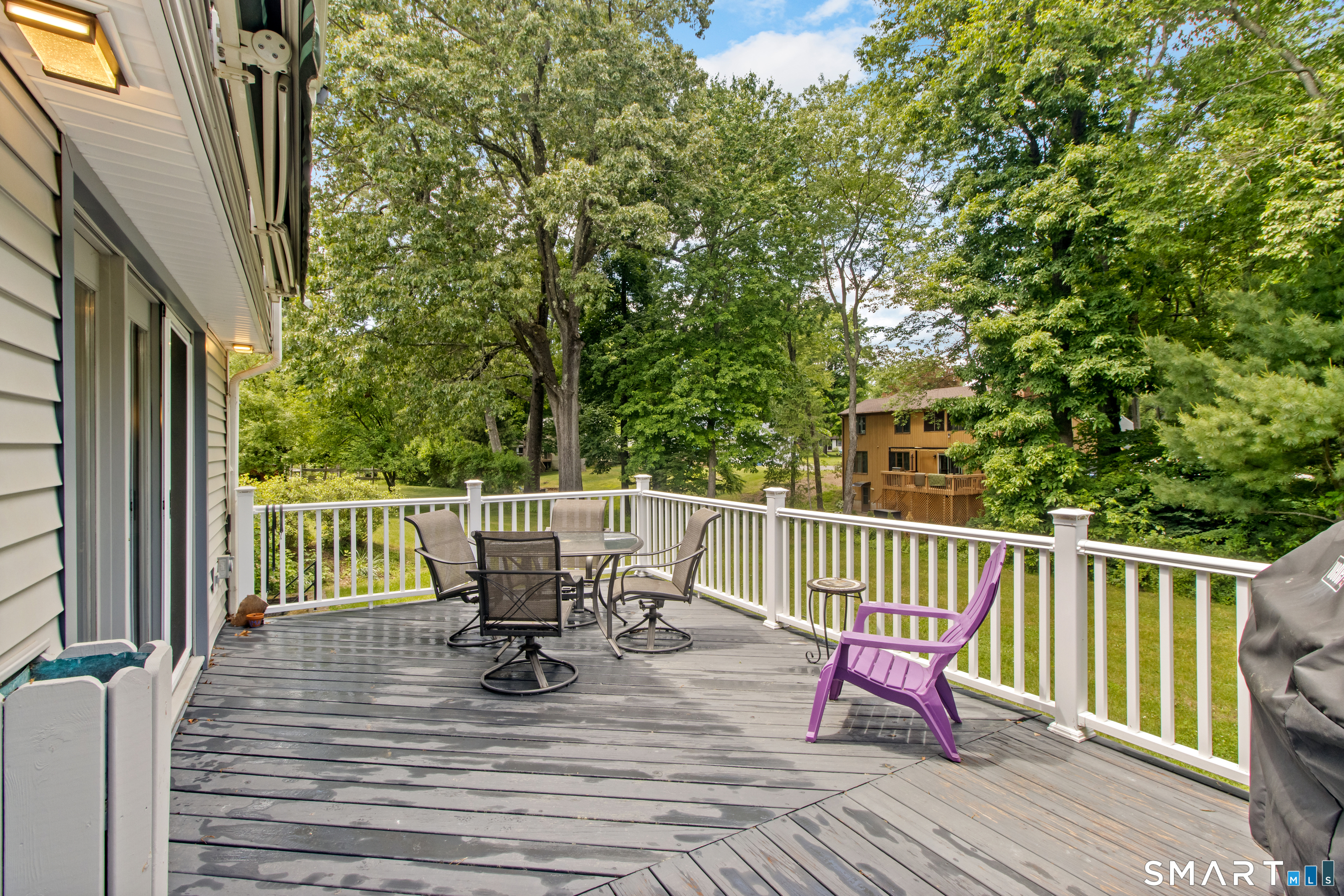 15 Ledgecrest Terrace Manchester CT 06040