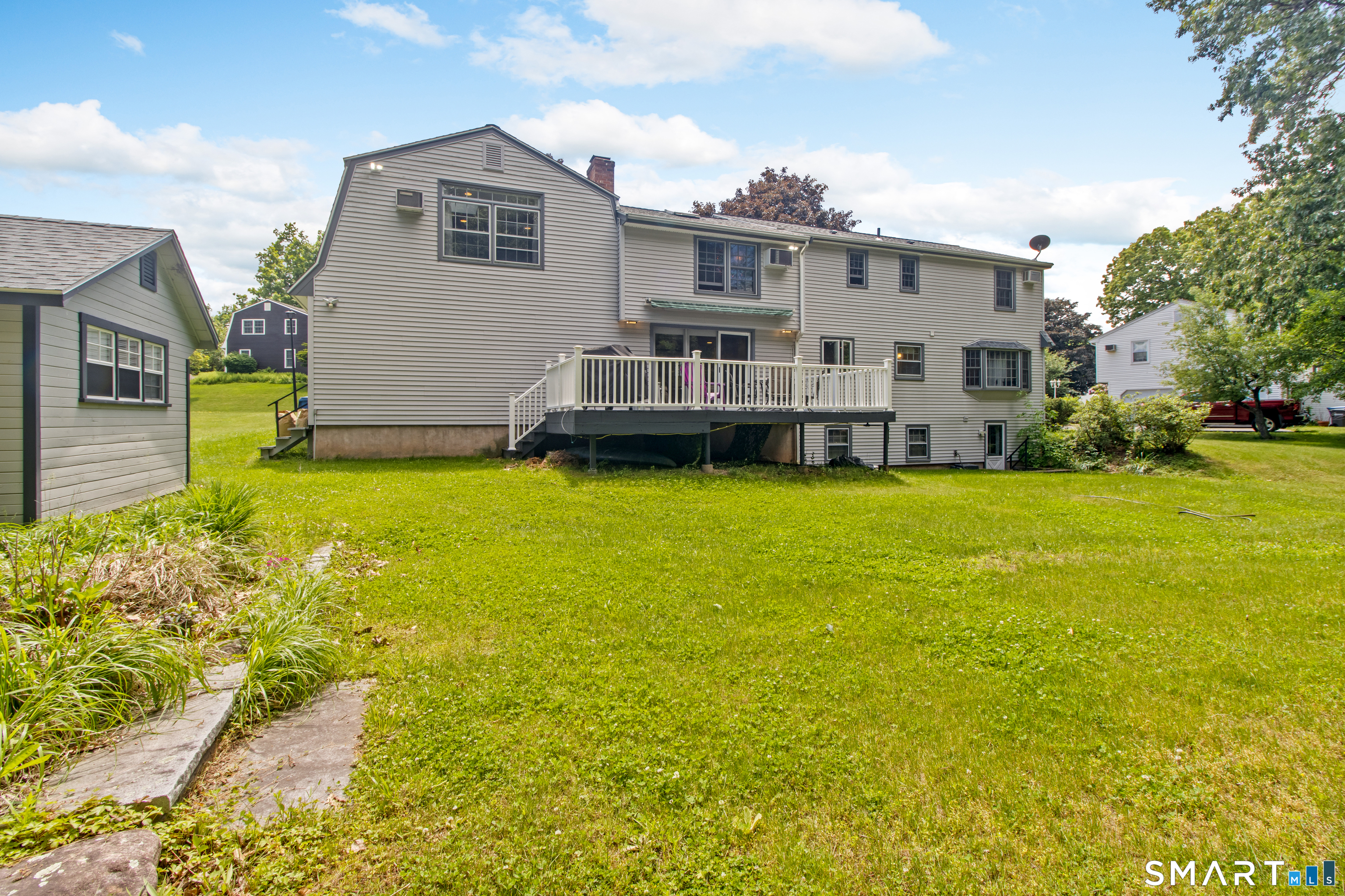 15 Ledgecrest Terrace Manchester CT 06040