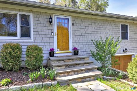 11 Greenwood Drive Monroe CT 06468