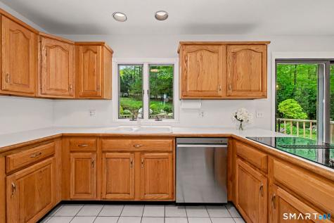 18 Kreiner Lane Norwalk CT 06850
