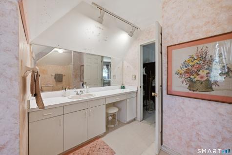 6 Warren Drive Seymour CT 06483