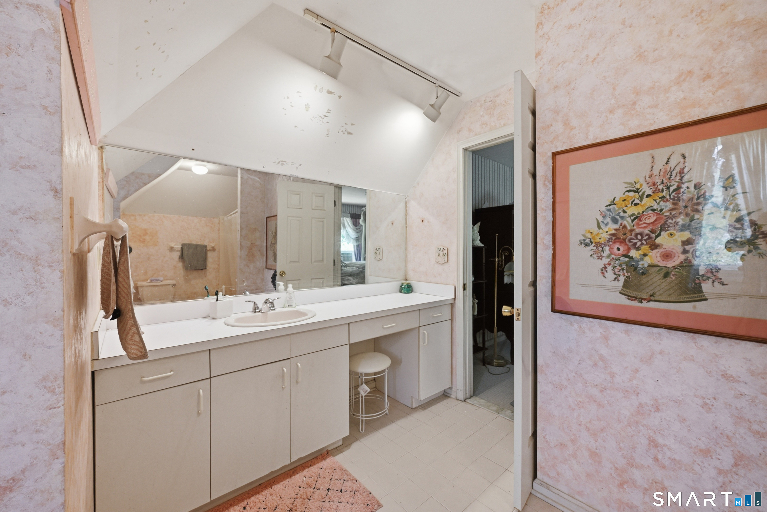 6 Warren Drive Seymour CT 06483