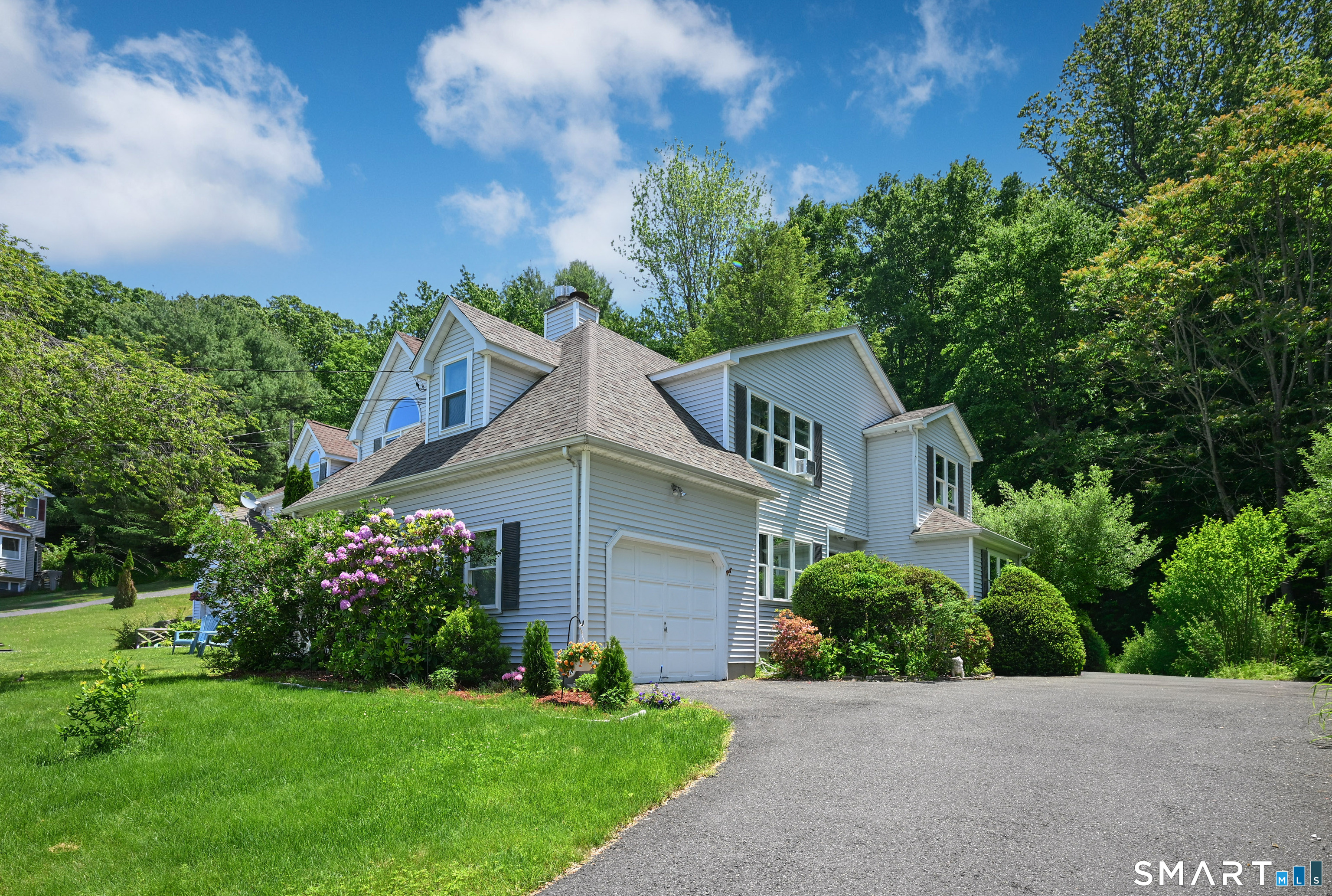 6 Warren Drive Seymour CT 06483
