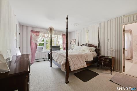 6 Warren Drive Seymour CT 06483