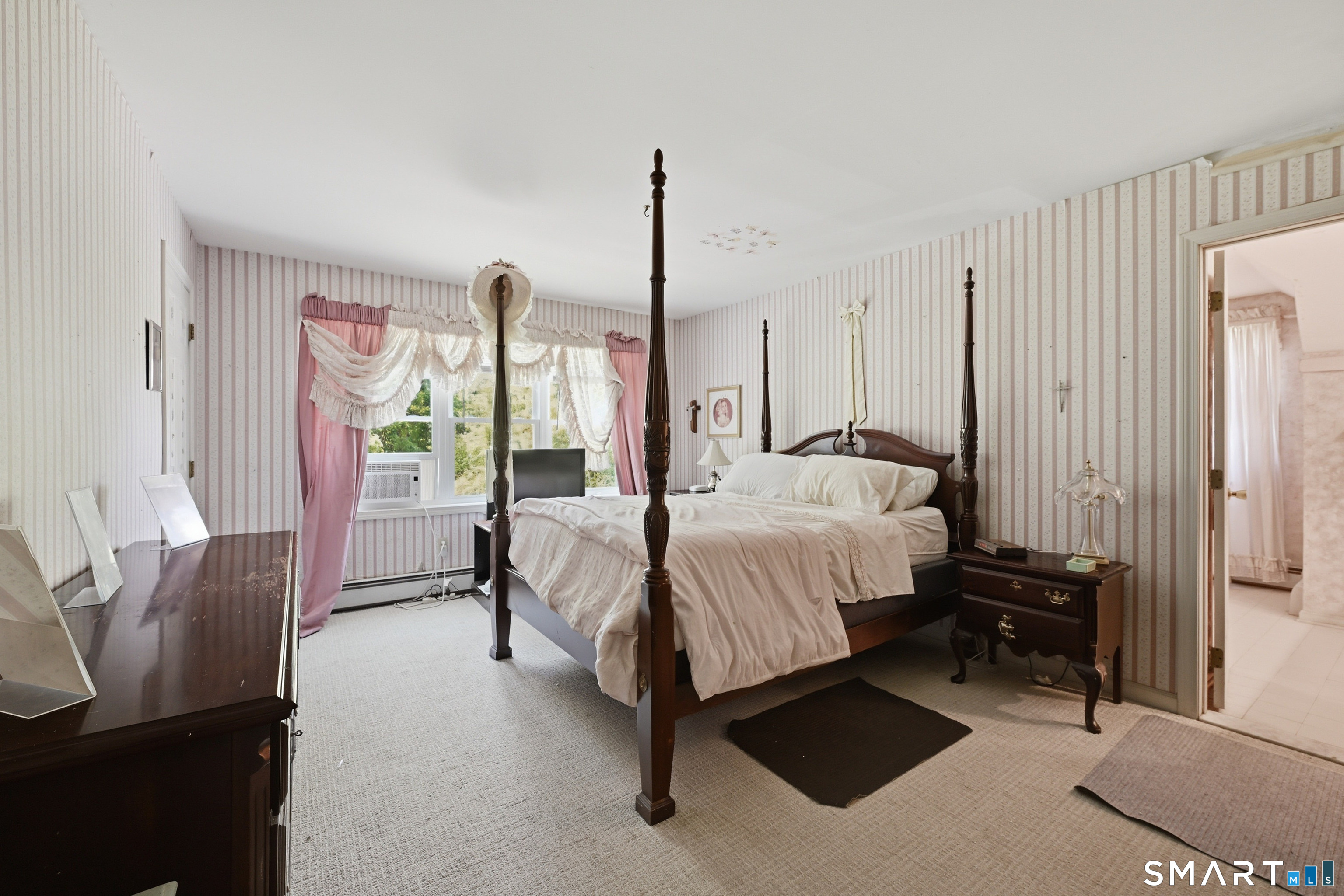 6 Warren Drive Seymour CT 06483