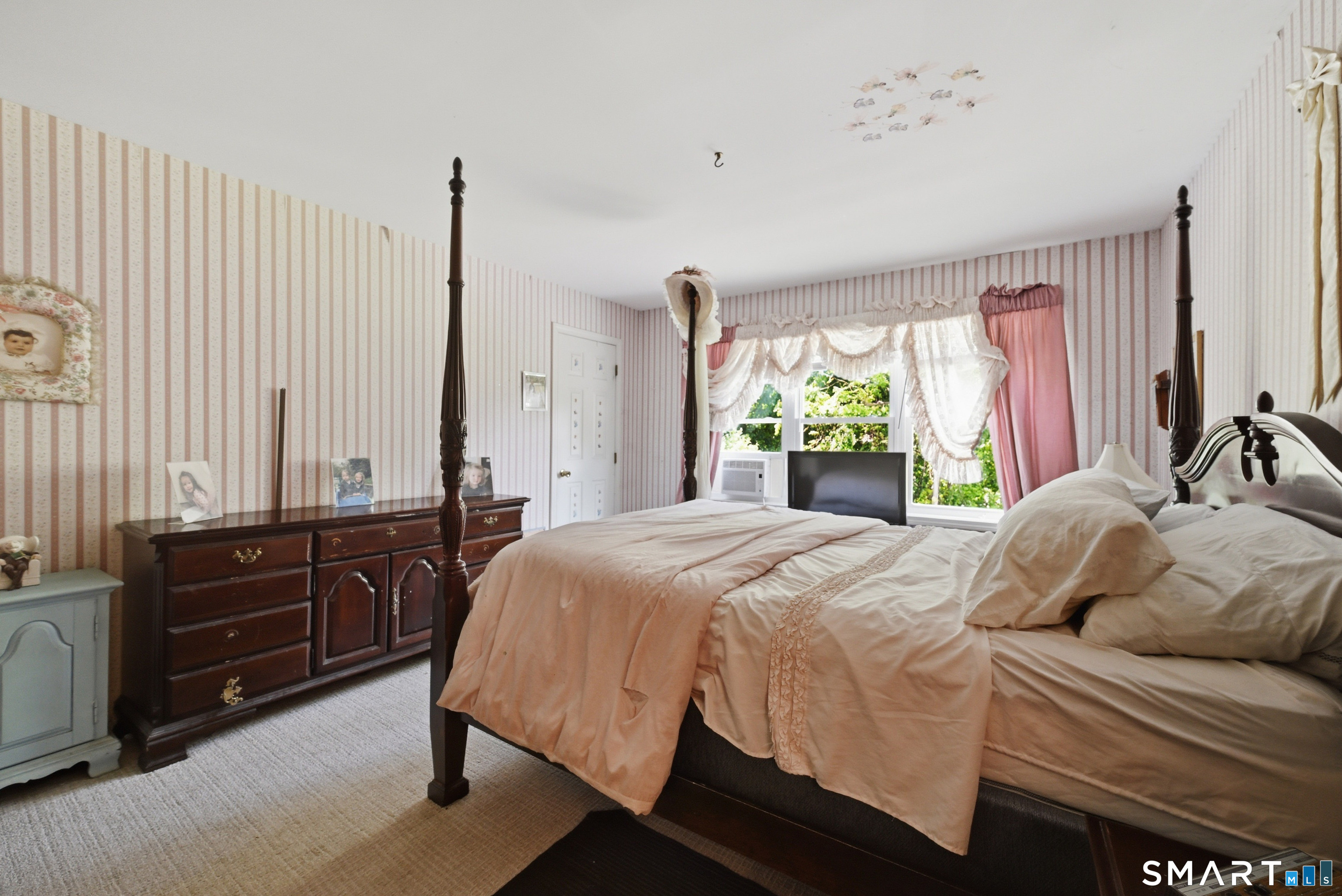 6 Warren Drive Seymour CT 06483