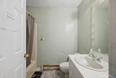6 Warren Drive Seymour CT 06483