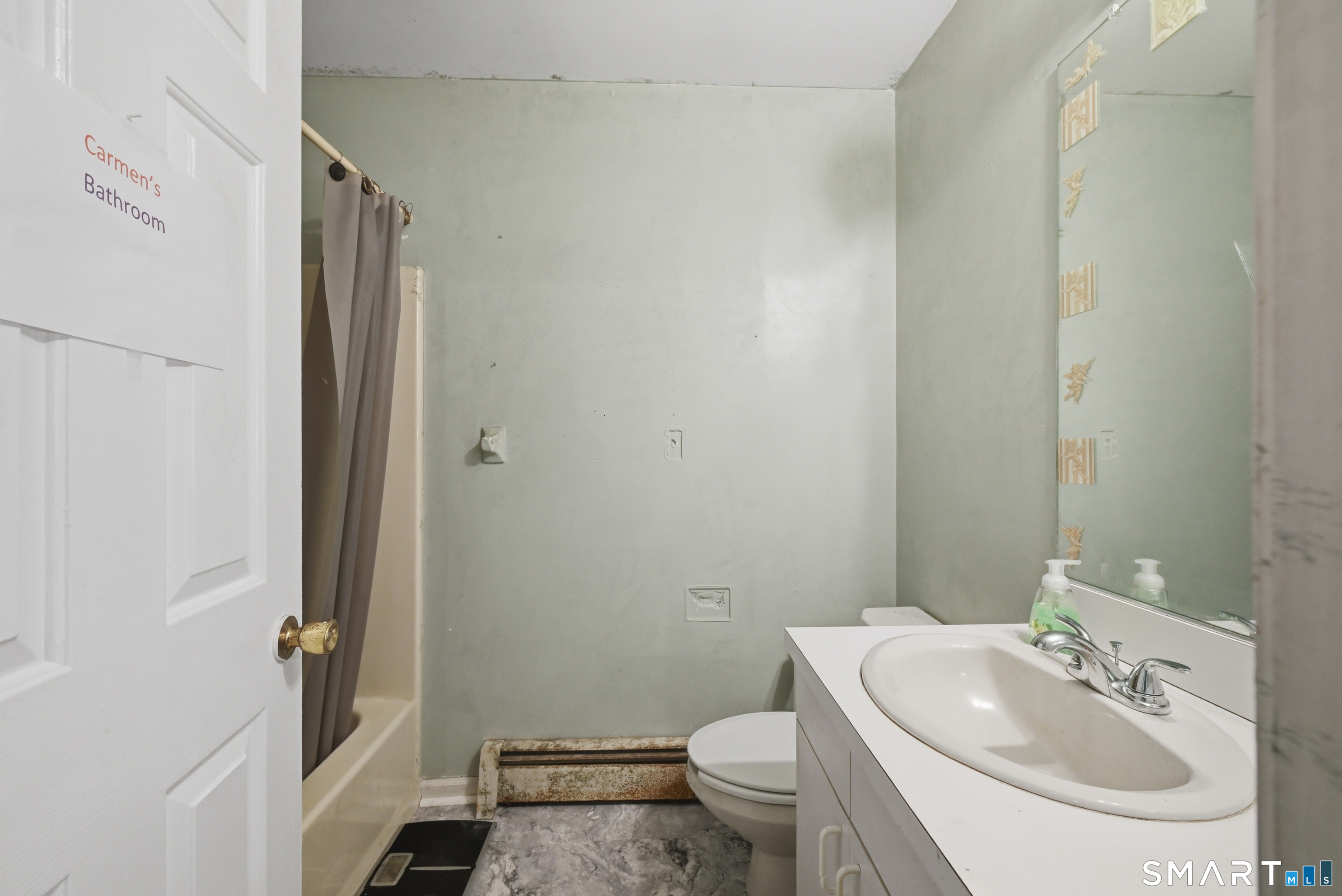 6 Warren Drive Seymour CT 06483