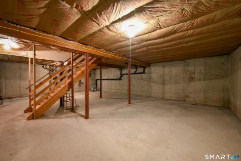 6 Warren Drive Seymour CT 06483