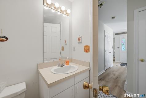 6 Warren Drive Seymour CT 06483