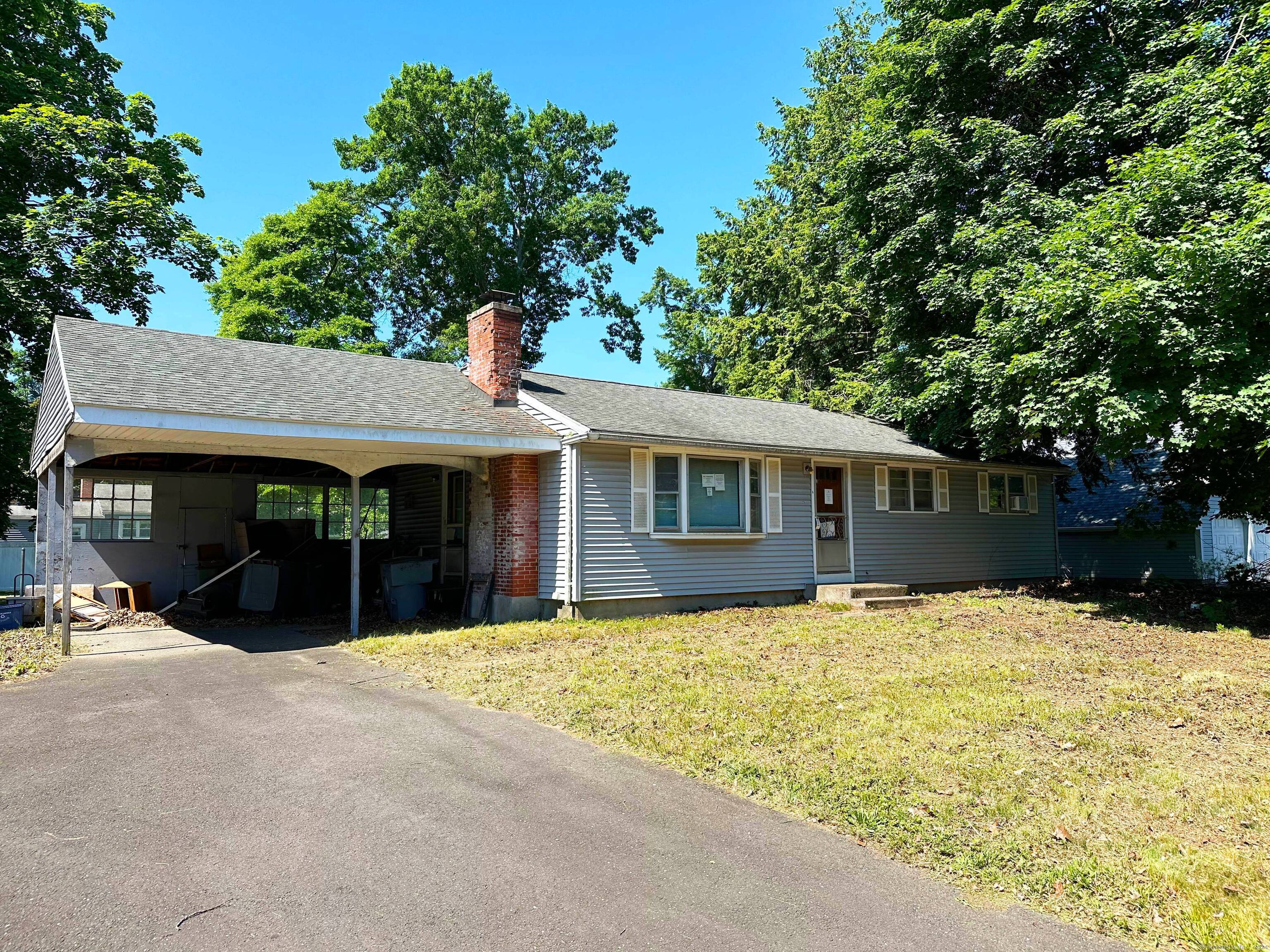 25 Donna Street Enfield CT 06082