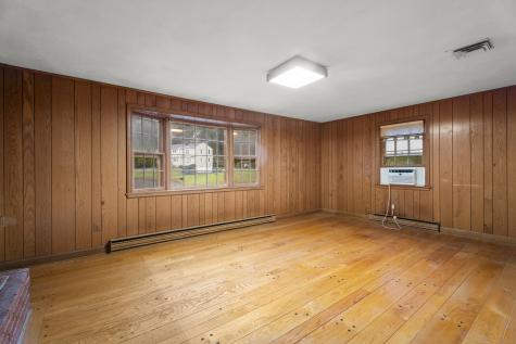 8 Roberts Road Bloomfield CT 06002