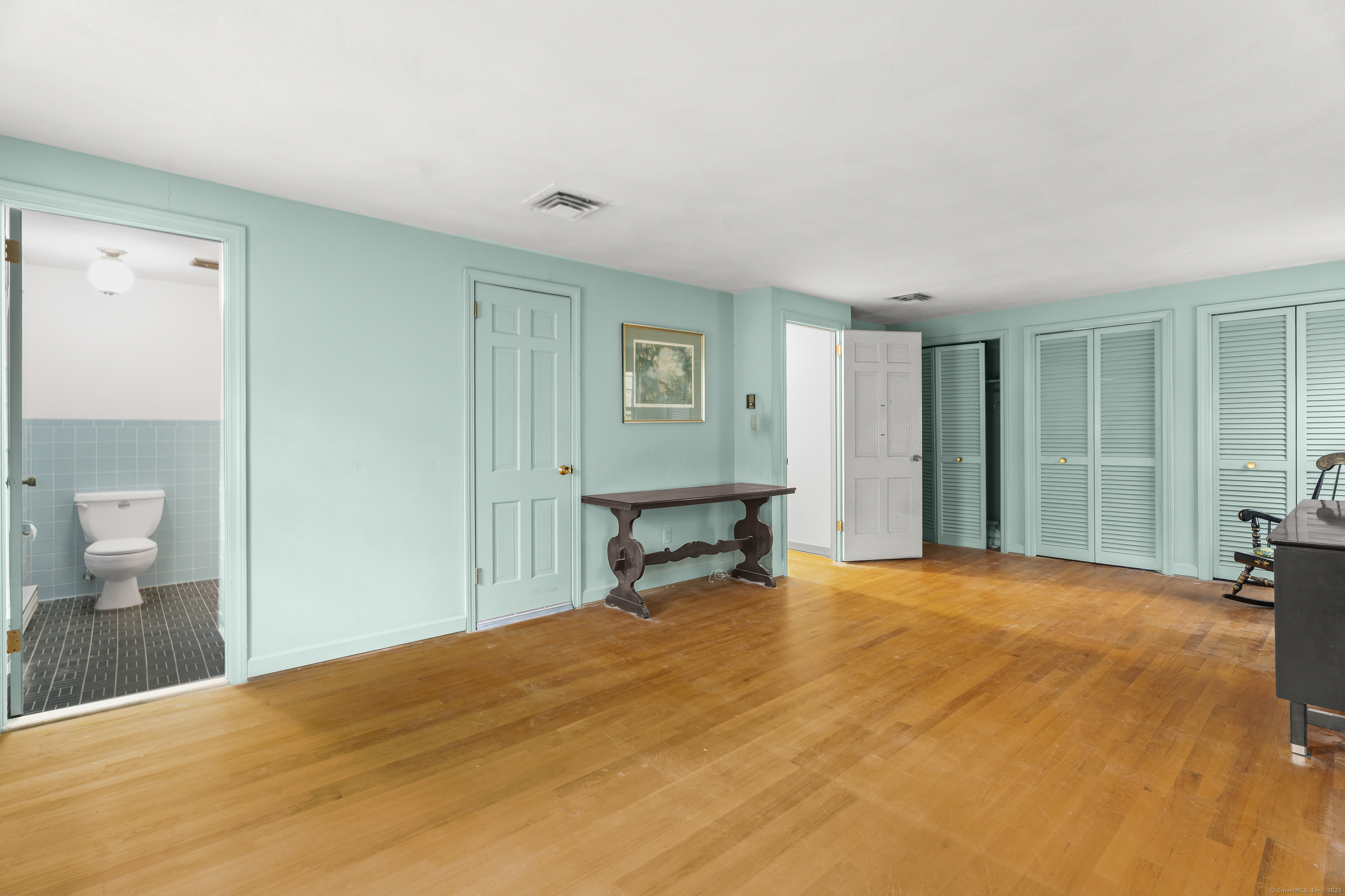 8 Roberts Road Bloomfield CT 06002