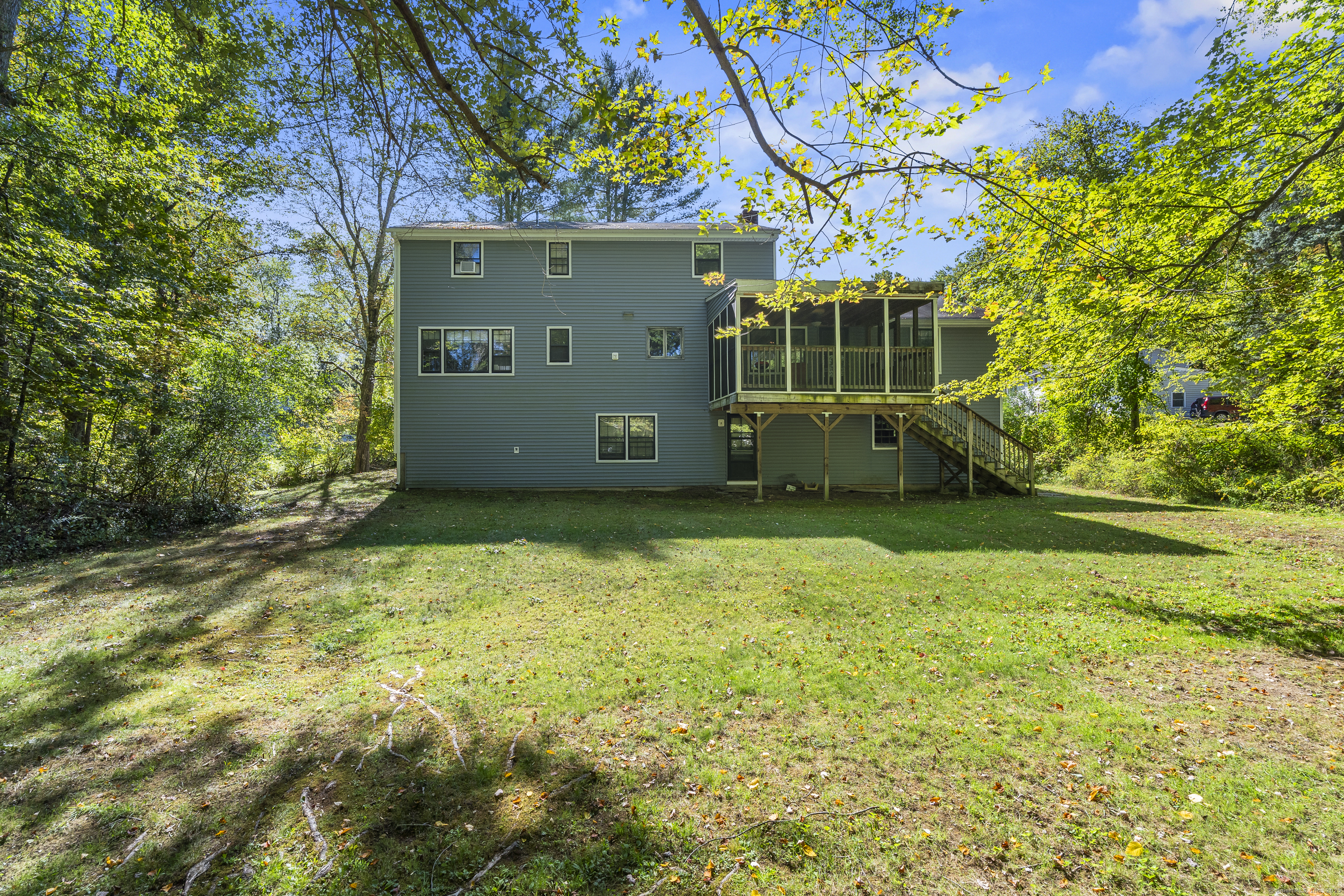 8 Roberts Road Bloomfield CT 06002