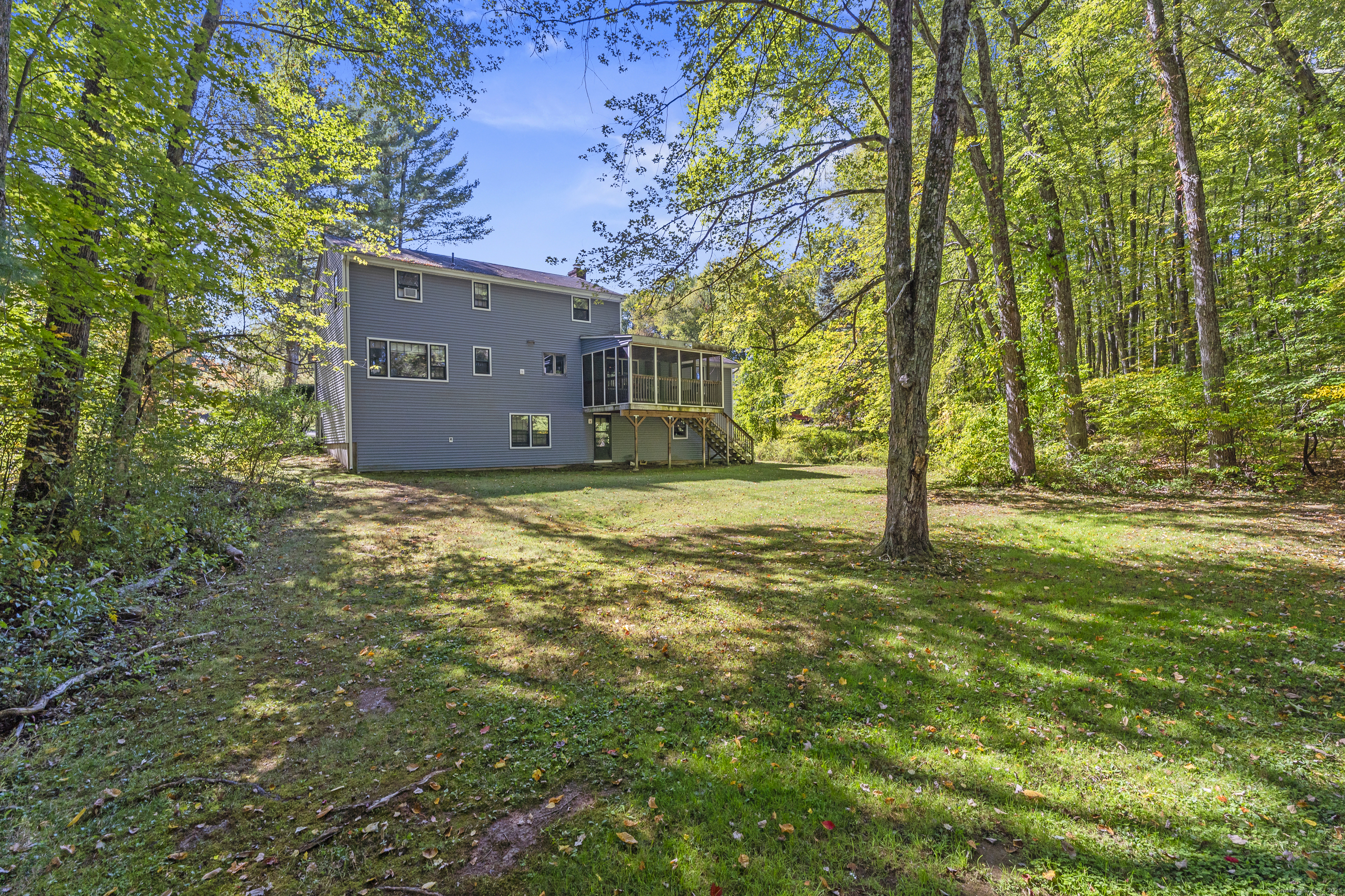 8 Roberts Road Bloomfield CT 06002