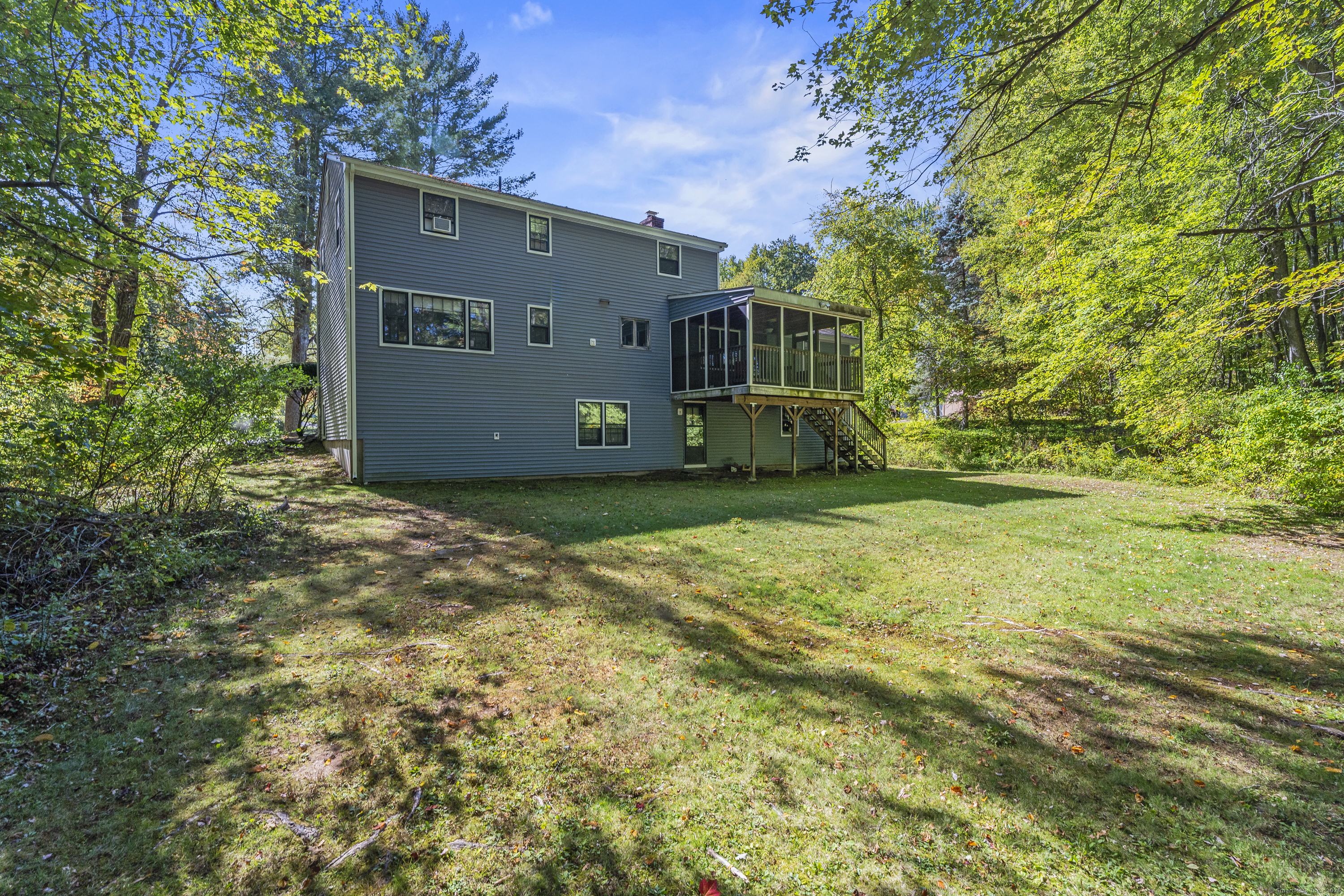 8 Roberts Road Bloomfield CT 06002