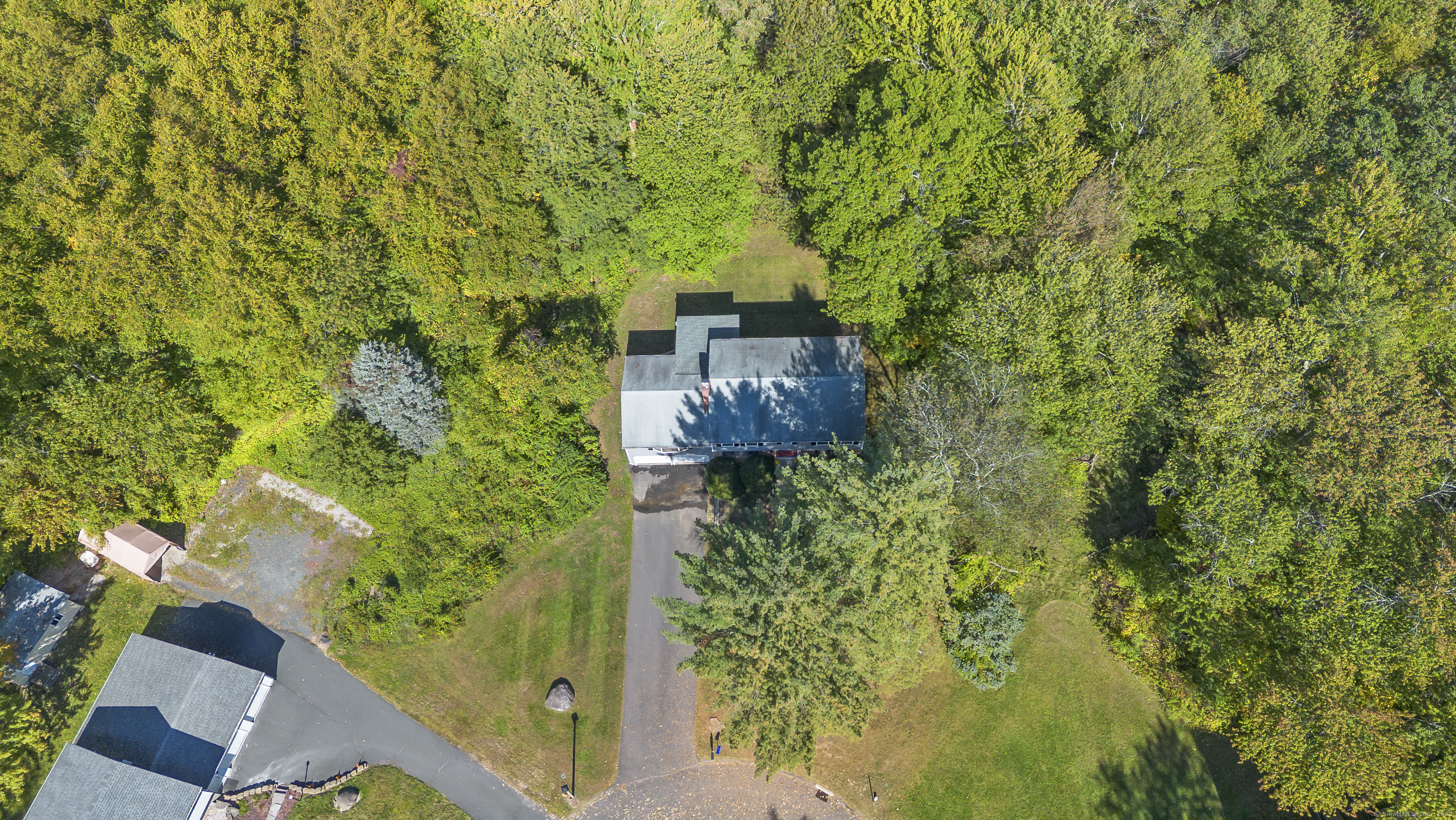 8 Roberts Road Bloomfield CT 06002