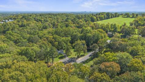 8 Roberts Road Bloomfield CT 06002