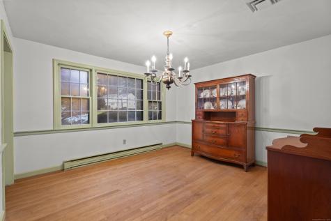 8 Roberts Road Bloomfield CT 06002