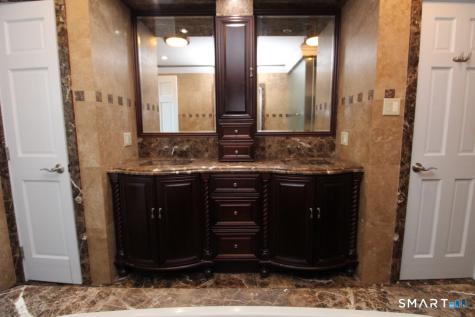 20 East Lane New Fairfield CT 06812