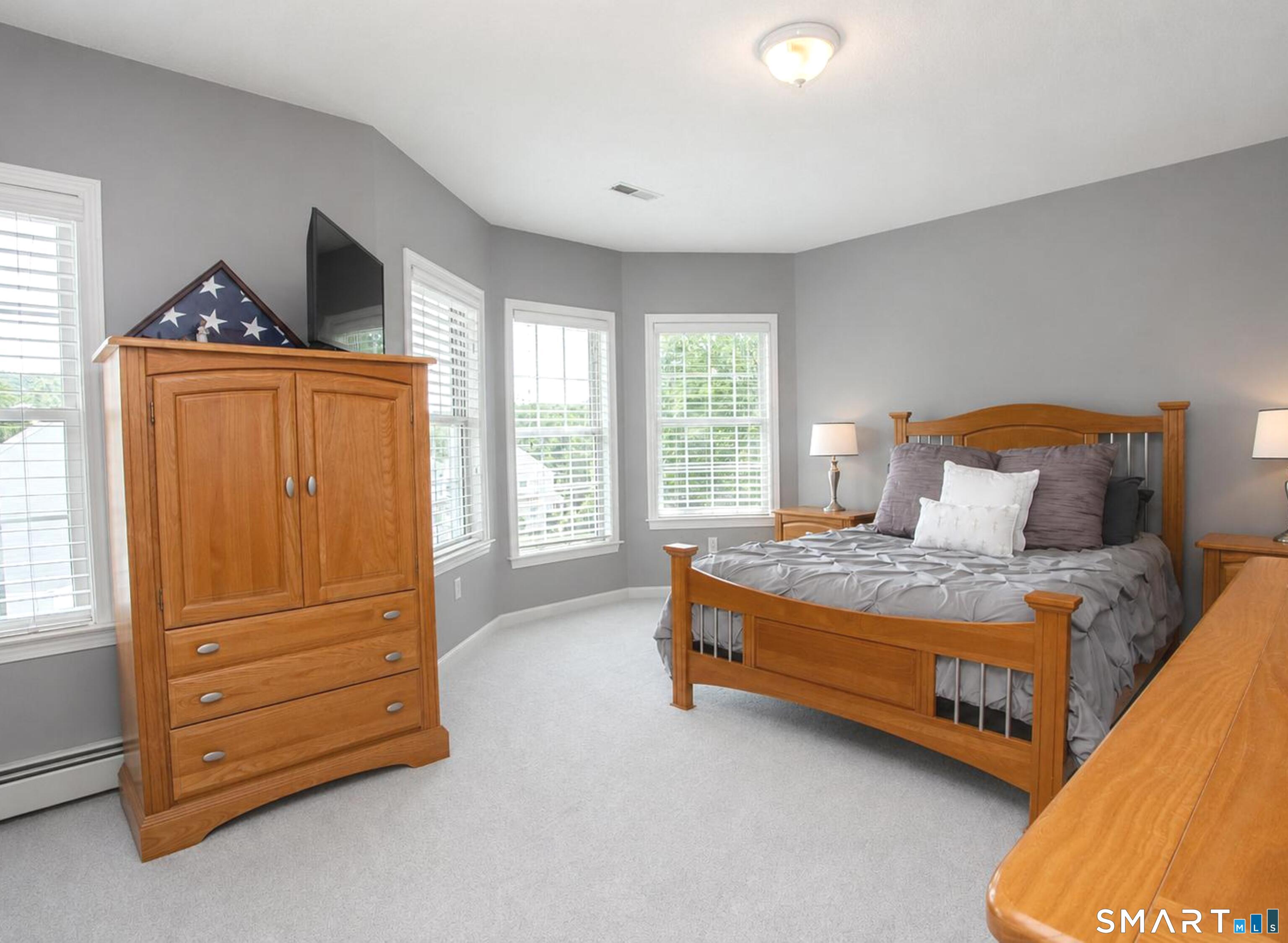 4 Rockledge Lane Canton CT 06019