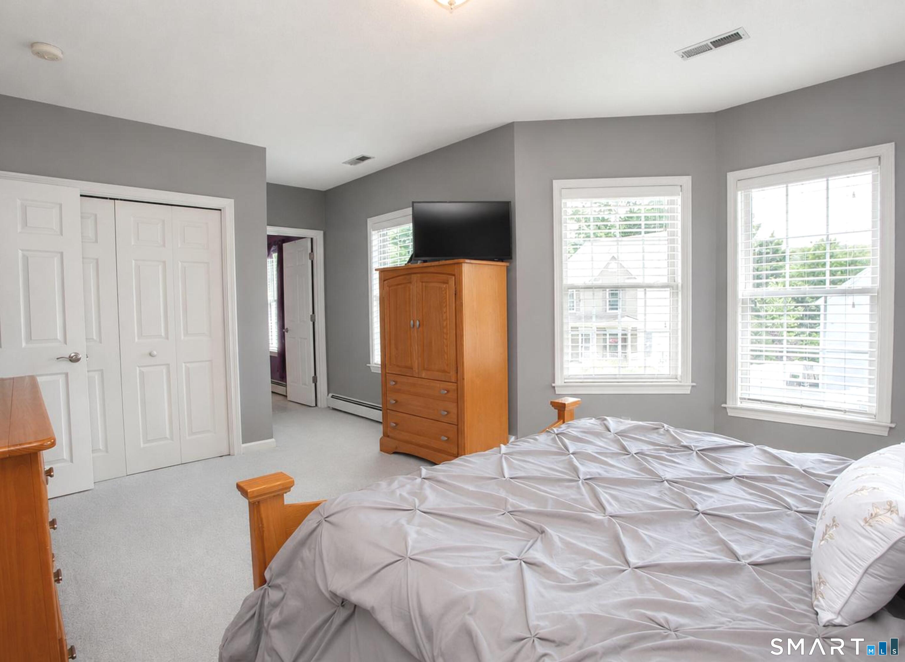 4 Rockledge Lane Canton CT 06019