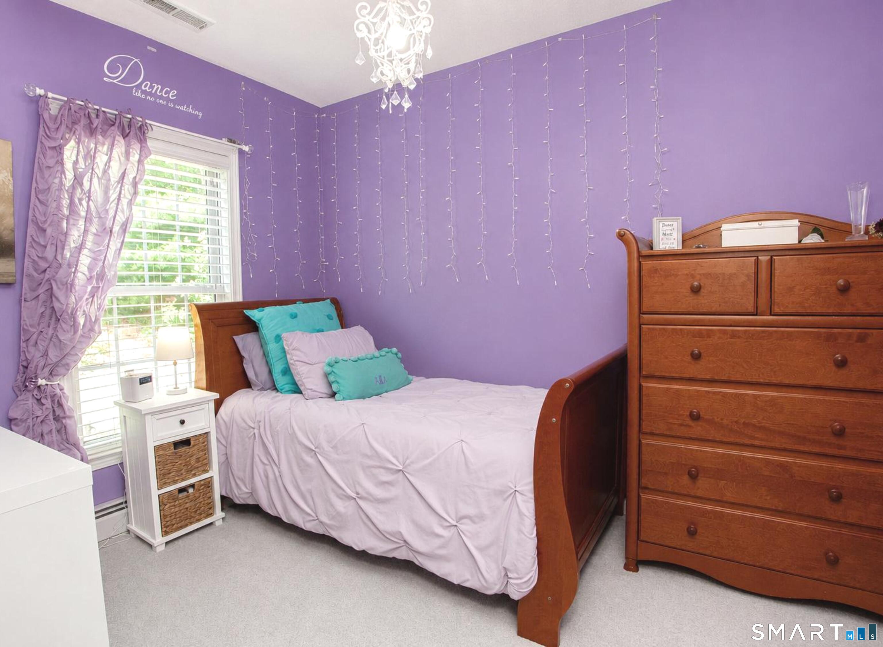 4 Rockledge Lane Canton CT 06019