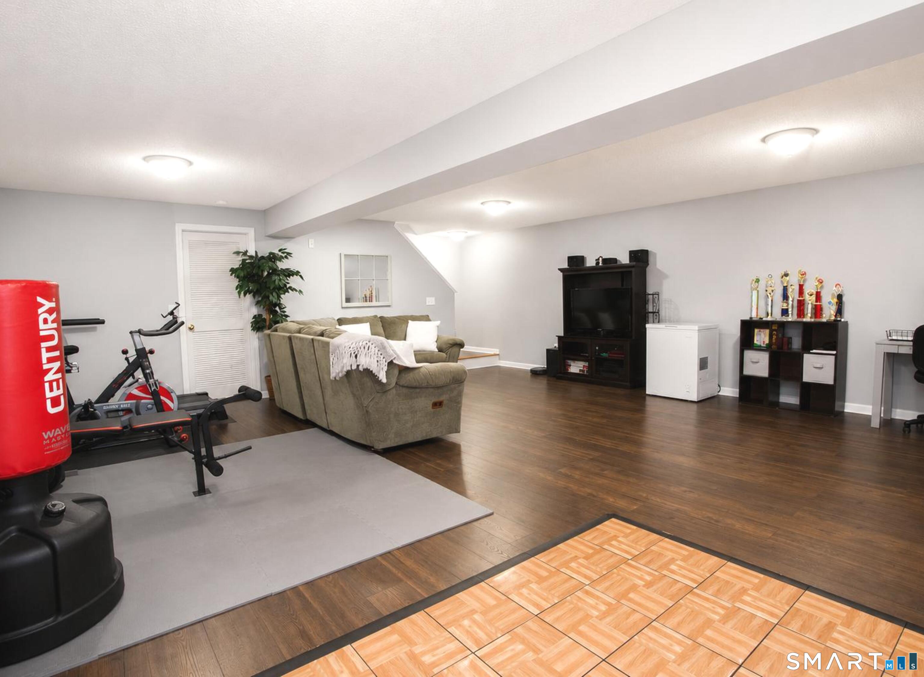 4 Rockledge Lane Canton CT 06019