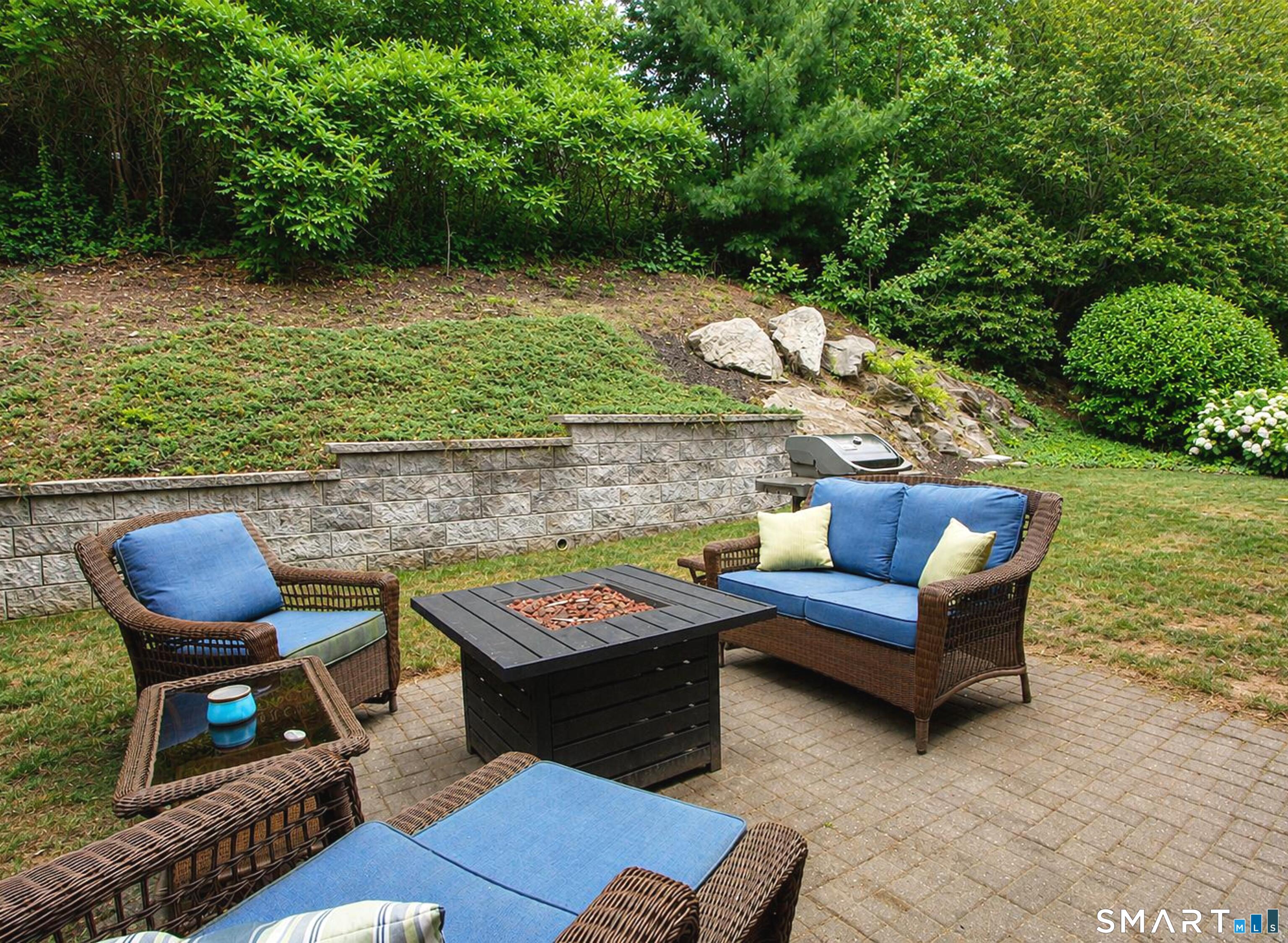 4 Rockledge Lane Canton CT 06019