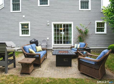 4 Rockledge Lane Canton CT 06019