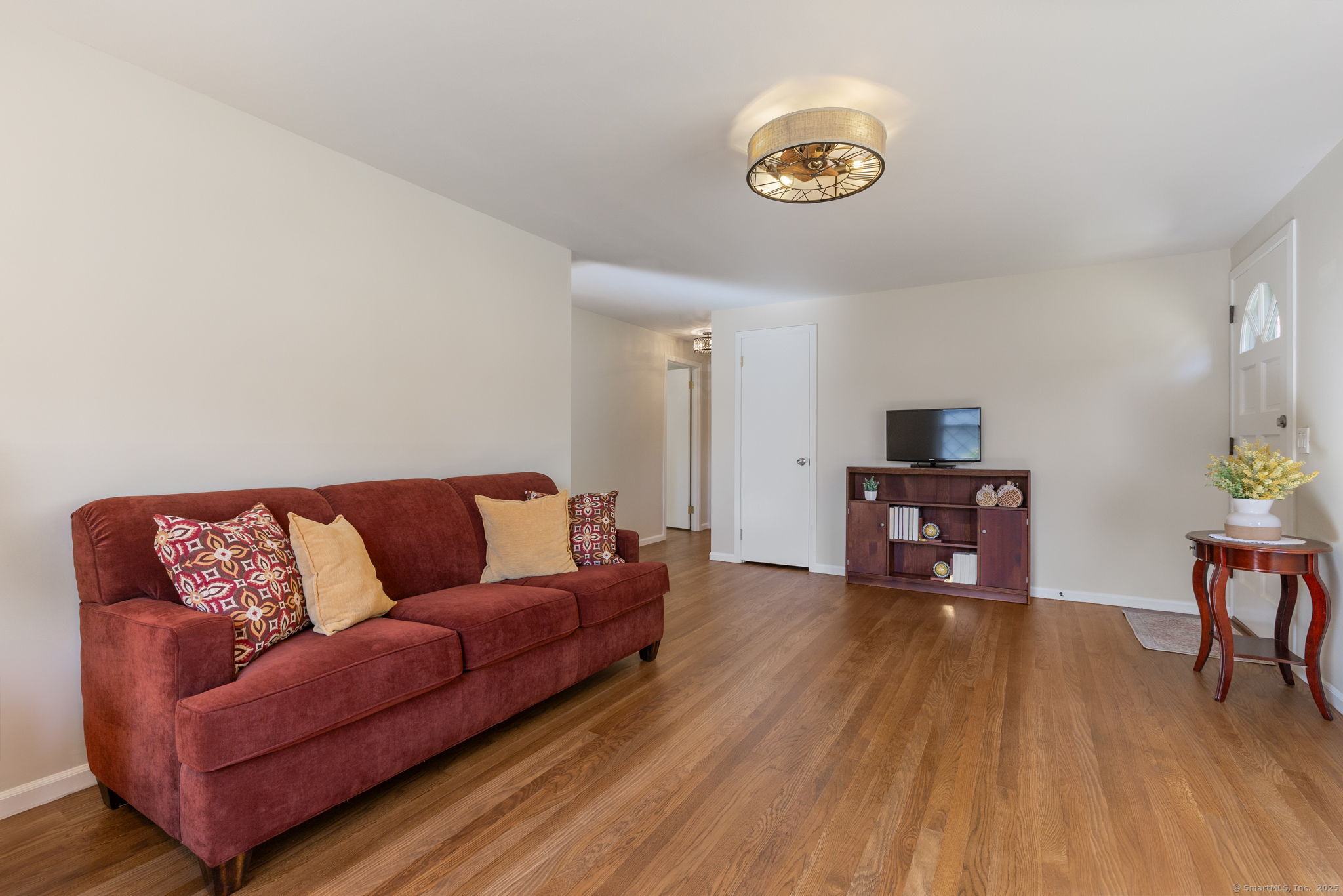 18 Winding Lane Enfield CT 06082