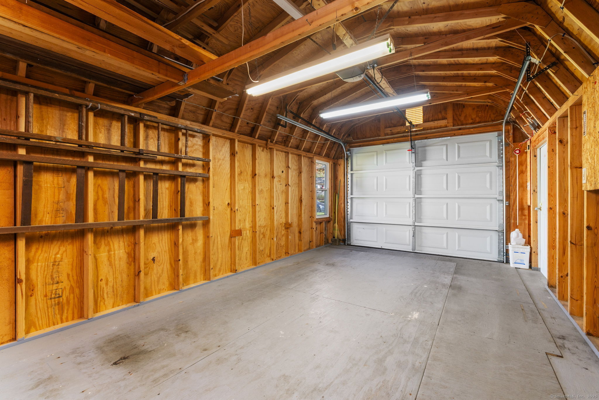 18 Winding Lane Enfield CT 06082