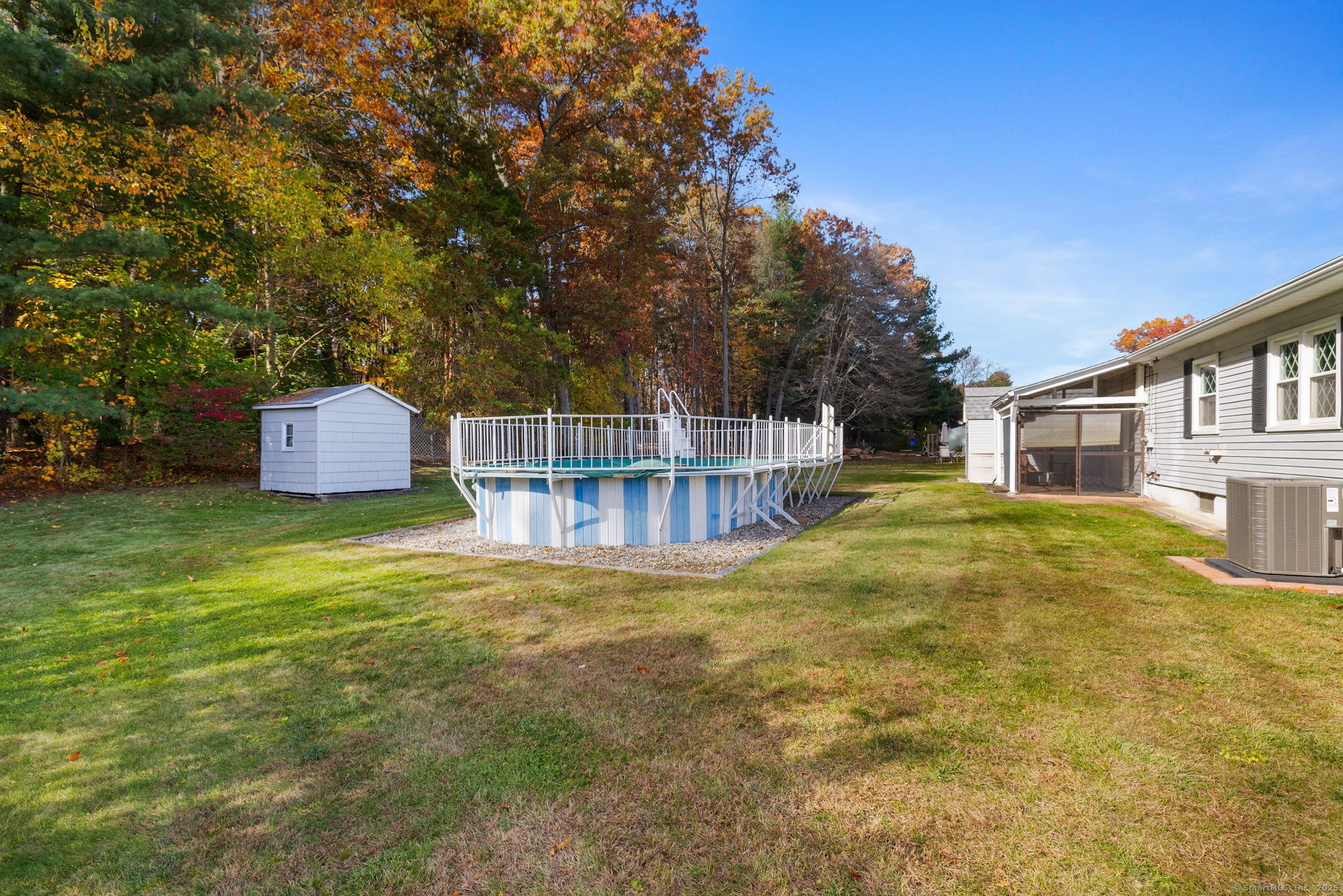 18 Winding Lane Enfield CT 06082