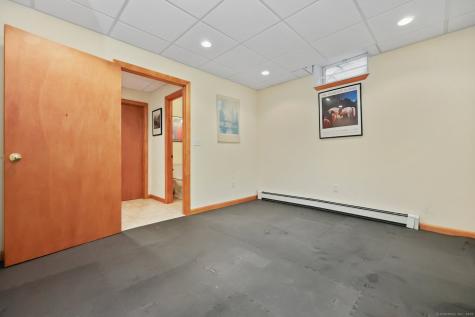 8 Austin Drive New Fairfield CT 06812