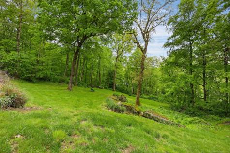8 Austin Drive New Fairfield CT 06812