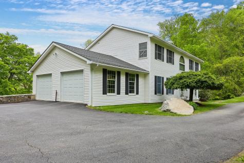 8 Austin Drive New Fairfield CT 06812