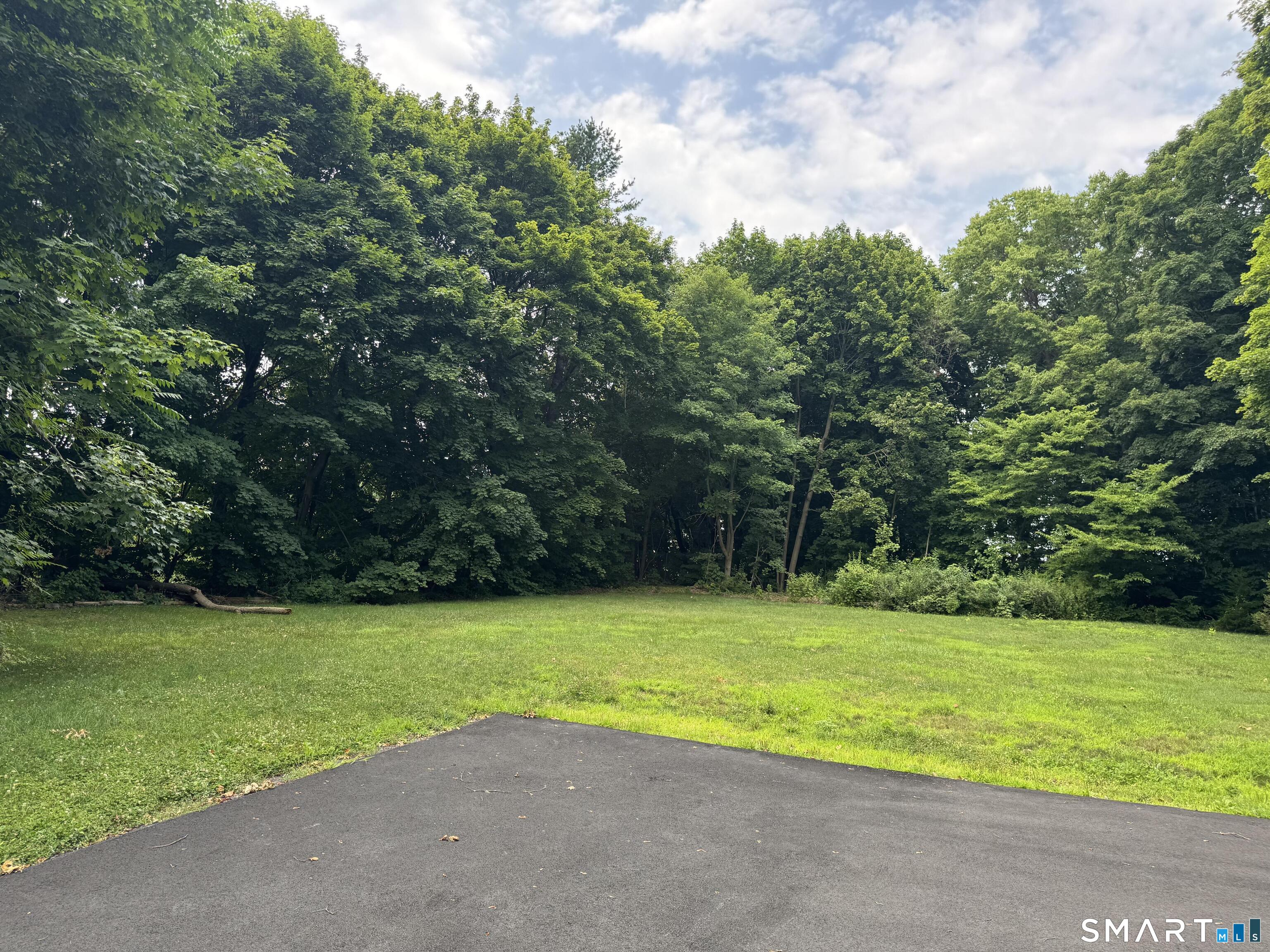 5167 Main Street Trumbull CT 06611