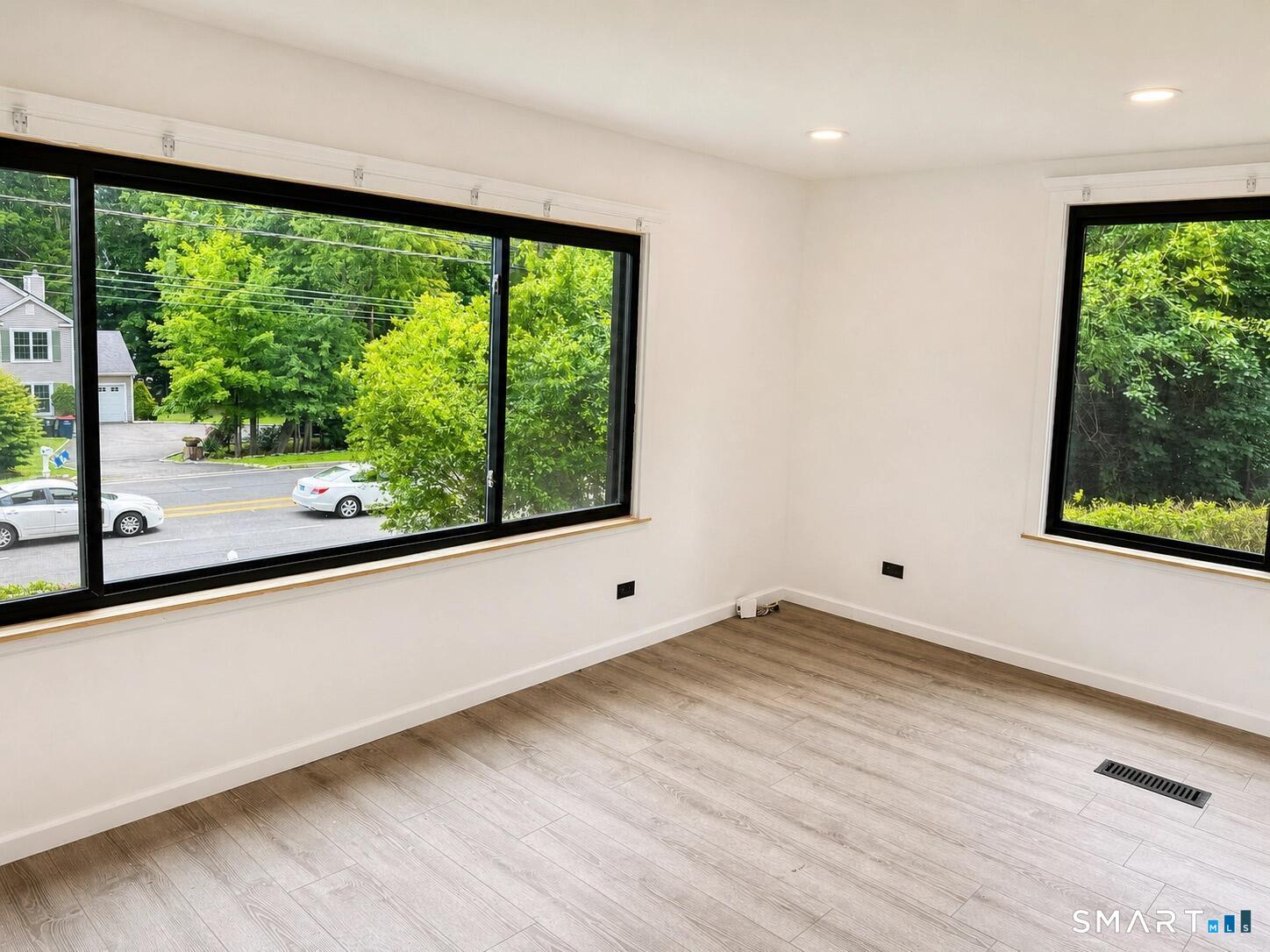 5167 Main Street Trumbull CT 06611
