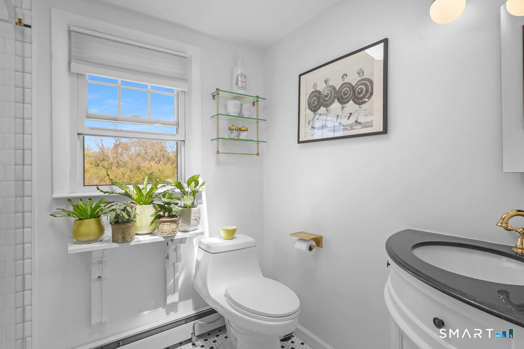 242 Neck Road Madison CT 06443