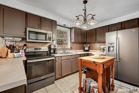 23 Pine Knoll Drive Coventry CT 06238