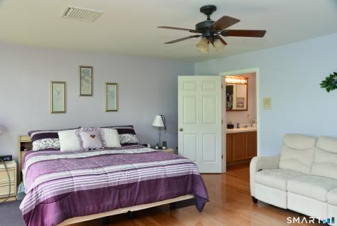 15 Silano Drive Oxford CT 06478