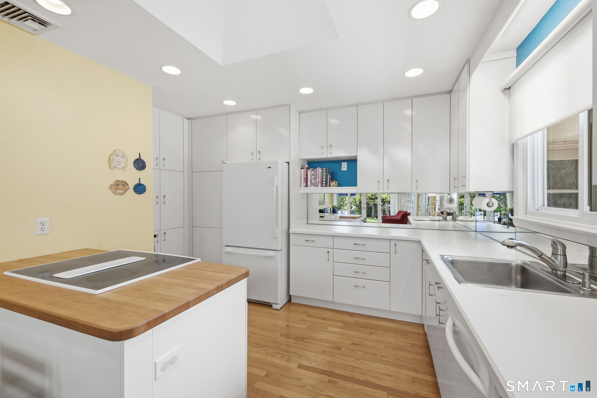 30 West Ridge Drive West Hartford CT 06107
