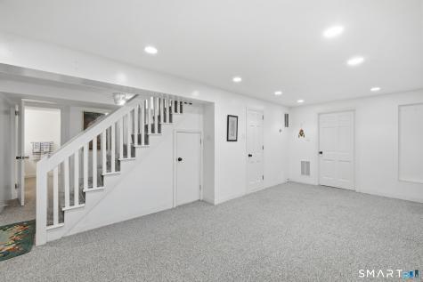 30 West Ridge Drive West Hartford CT 06107