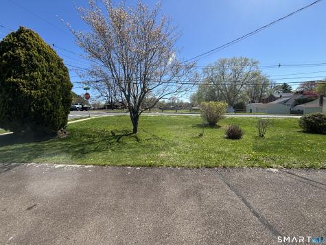 202 Reed Avenue Windsor Locks CT 06096