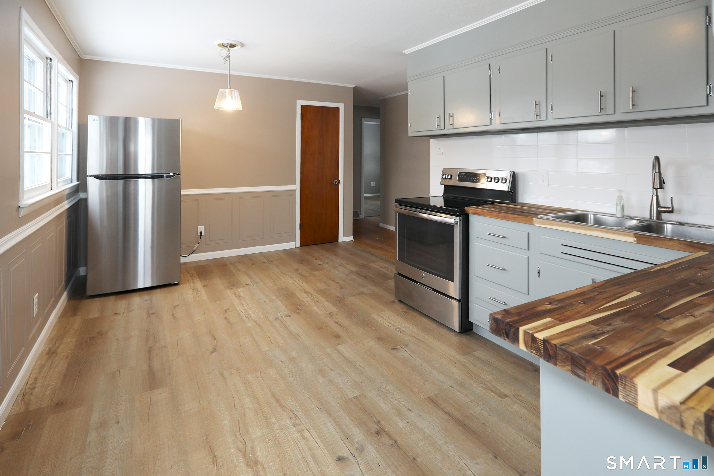 202 Reed Avenue Windsor Locks CT 06096