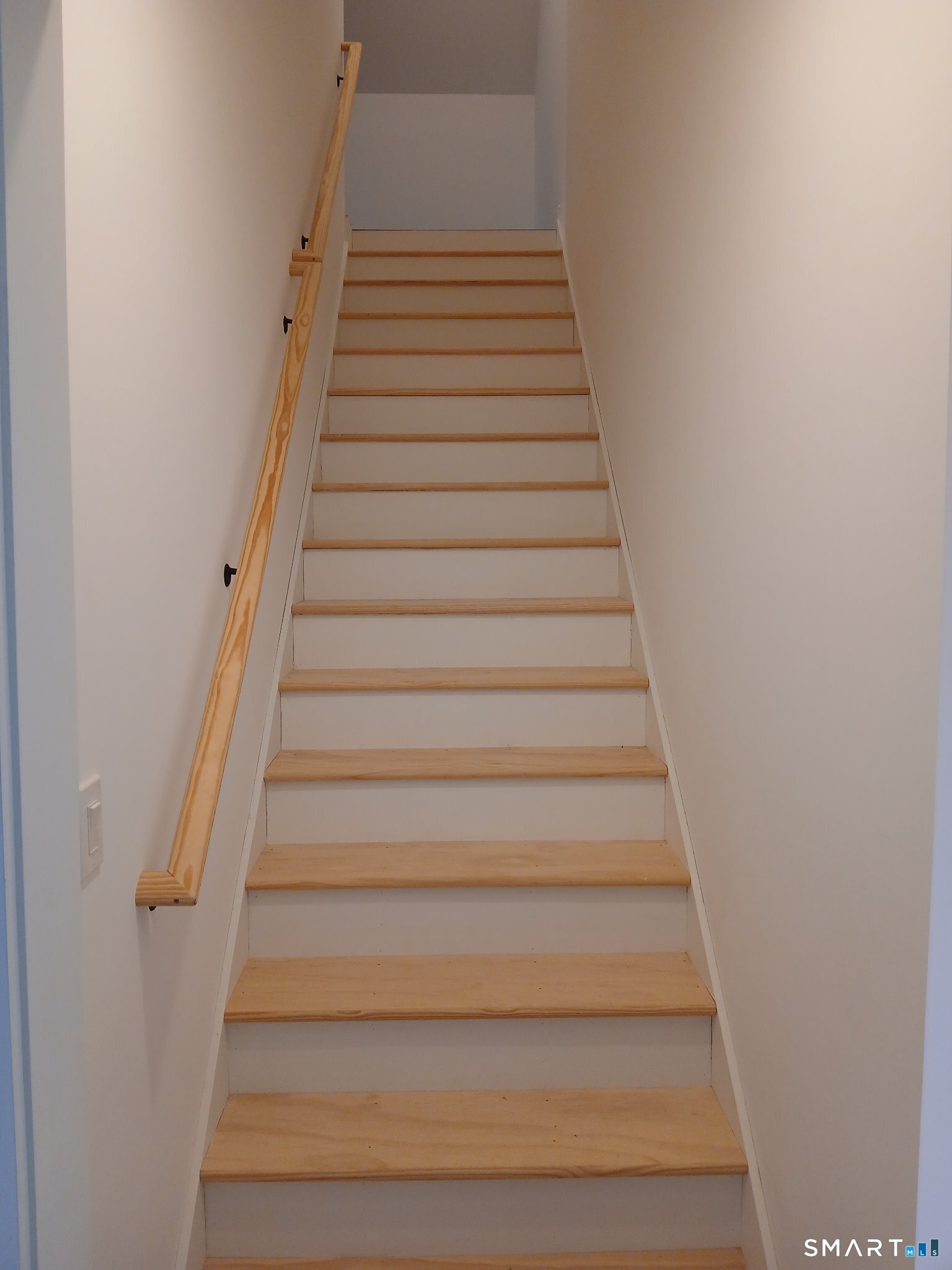 11-R Upper Kensington Drive East Lyme CT 06333