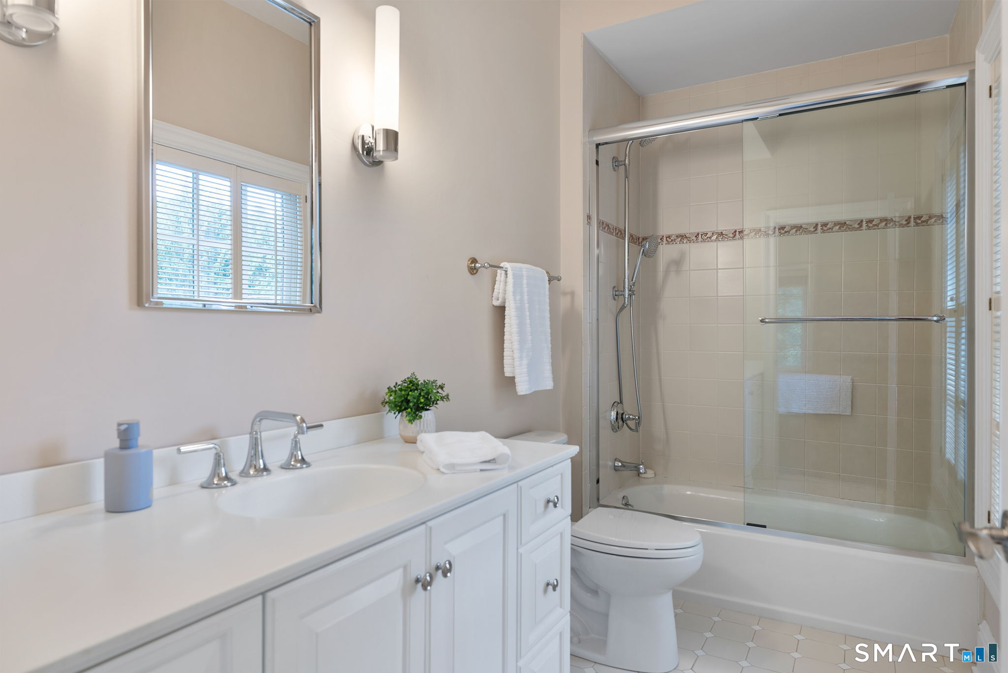 7 Farnham Way Farmington CT 06032