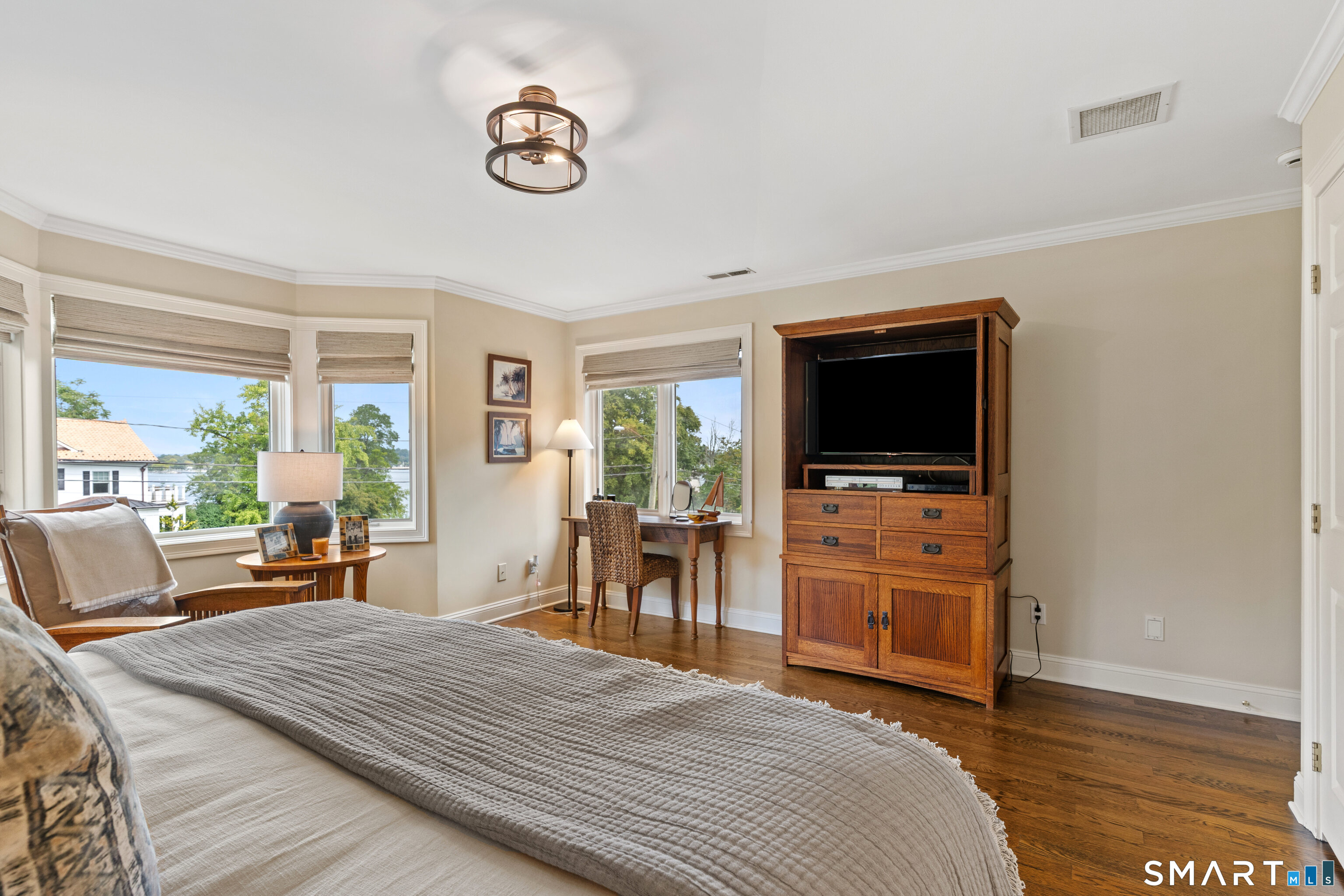 19 Sea Beach Drive Stamford CT 06902