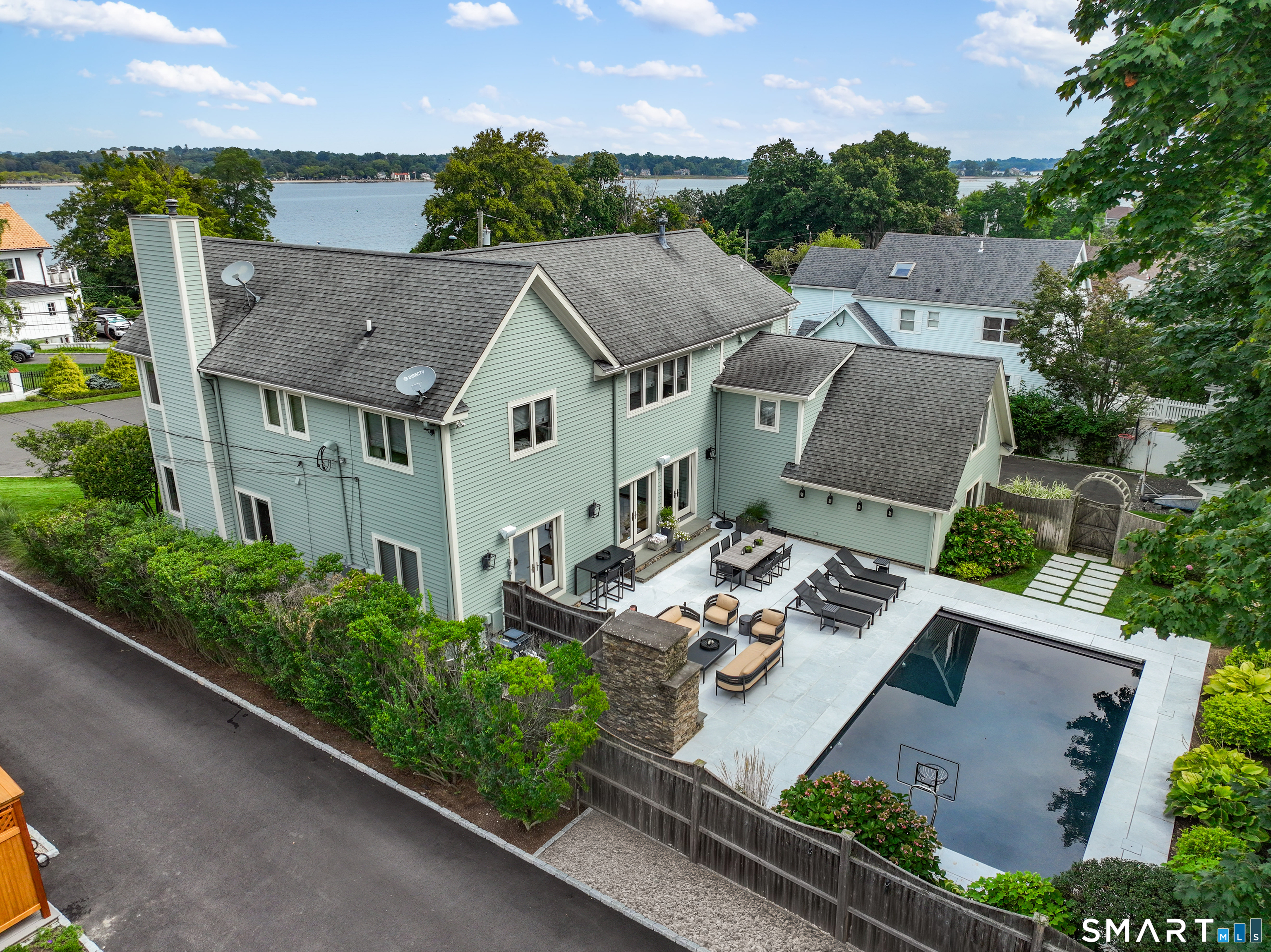 19 Sea Beach Drive Stamford CT 06902